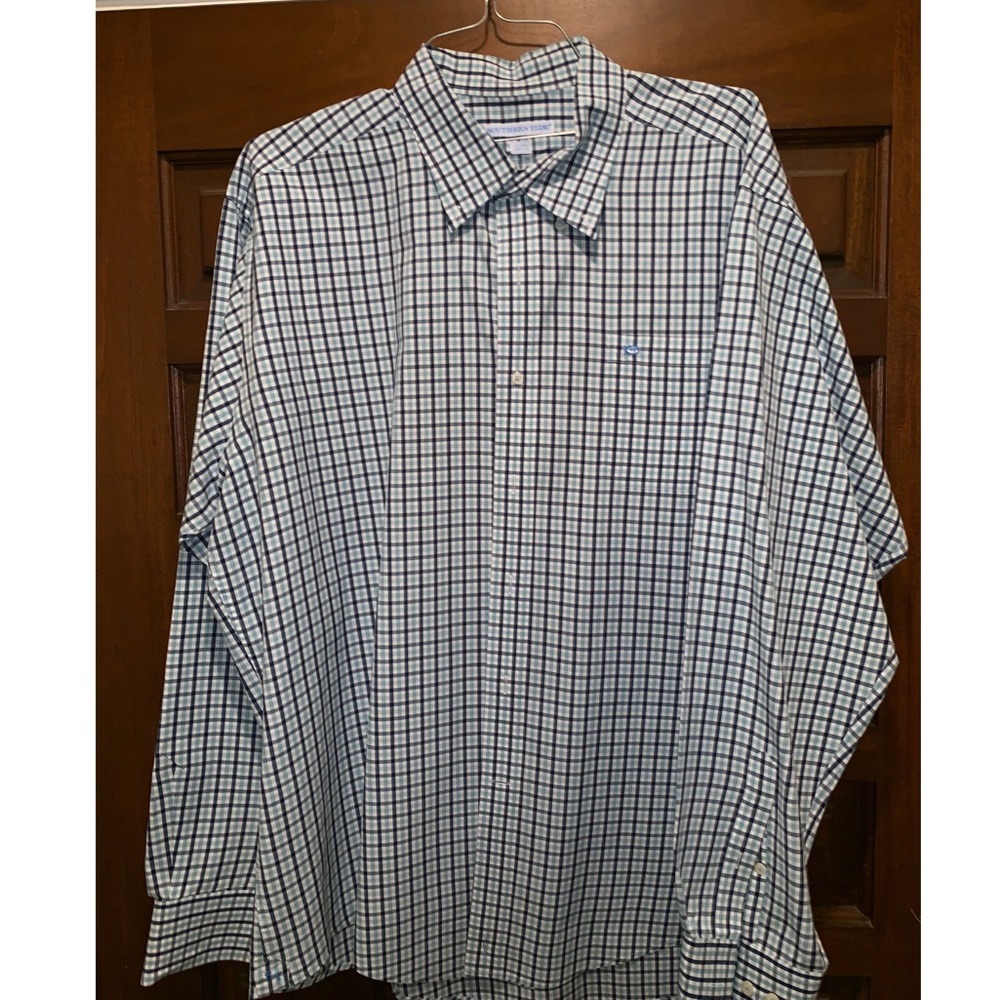 Men’s dress shirt